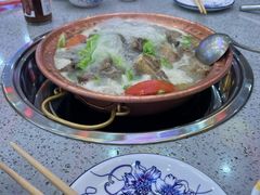 -阿婆情腊排骨火锅(金虹路店)