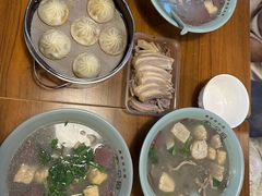 -金原鸭血粉丝汤·汤包·脆皮烤鸭(南京博物院店)