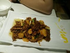 爆炒腰花-闫府私房菜·百年鲁菜(恒隆店)