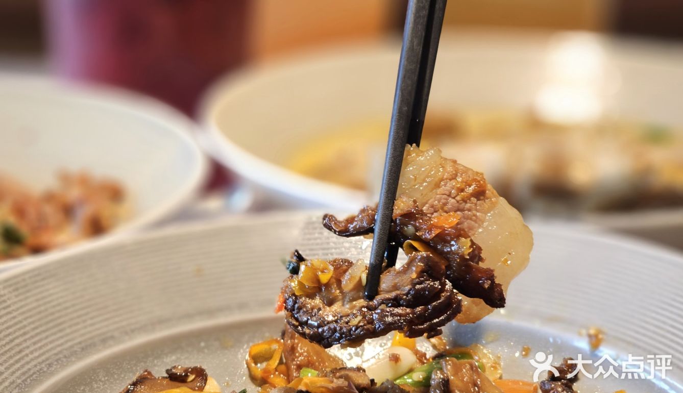 误入云南部落🌄，一口把山珍吃进肚里