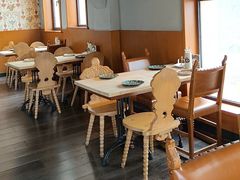 -LENBACH兰巴赫西餐啤酒坊(大连东港店)