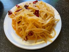 酸辣土豆丝-清真宏玉祥黄门脸餐厅(华荫东里店)