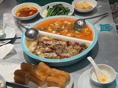 -姚姚酸菜鱼·金戈戈香港豉油鸡(喜荟城联名店)