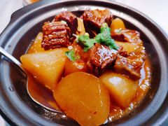 萝卜牛腩煲-三清潭烧鹅(兴业太古汇店)