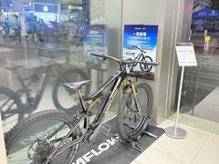 -DJI大疆(深圳华强北曼哈授权体验店)