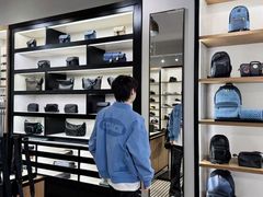 -王府井奥莱棋盘山小镇