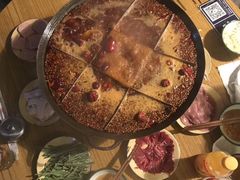 -岗上渣渣老火锅(两路口店)