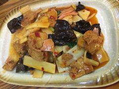 -宏利土菜馆(马山店)