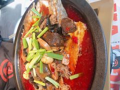 -鸣记脆皮烤鱼·海鲜烤鱼(三八广场店)