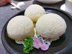 御花园 流沙包-御花园·粤菜·海鲜火锅(中山公园店)