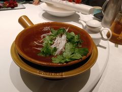 -鱼翅楼·津派砂锅鱼翅(水上公园店)