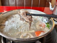 -老石黑山羊毛驴肉火锅(金凯广场店)