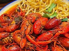 -老东镇啤酒屋海鲜加工·蒸汽海鲜·海鲜烧烤(台东店)