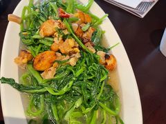 蒜子油渣炒空心菜-上名堂·鱼头好吃(体育场路店)