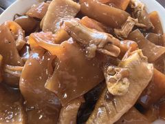 -金卯白肉罩火烧
