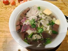 -苓记南京鸭血粉丝.皮肚面(县东巷店)