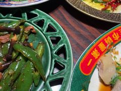 -粤·向群饭店(麓景路店)