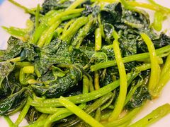 -川流不息·地道川菜·小龙虾(松东路店)