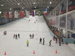 -乔波室内滑雪场