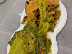油焖尖椒拼干豆腐-张包铺(关东古巷店)