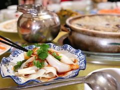 -东巴谷野生菌火锅餐厅
