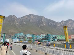 -百里峡七彩艺术小镇