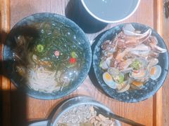 -八月美食小馆(银泰城总店)