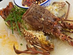 -覃记海鲜美食餐厅