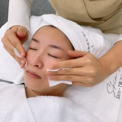 -肌玉·SkiNCare多元化护理中心