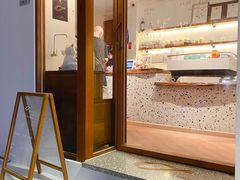 -Line 咖啡(石厦花园店)