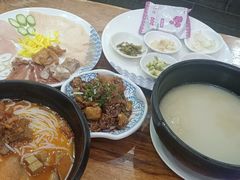 -桥香园过桥米线(国贸店)