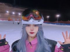-采薇庄园四季滑雪场