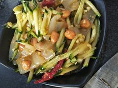 东北大拉皮-炮爷东北铁锅炖(棠安路店)