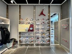 -NIKE KICKS LOUNGE体验店(北京新中关店)