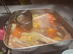 -左庭右院鲜牛肉火锅黑金店(陆家嘴中心店)