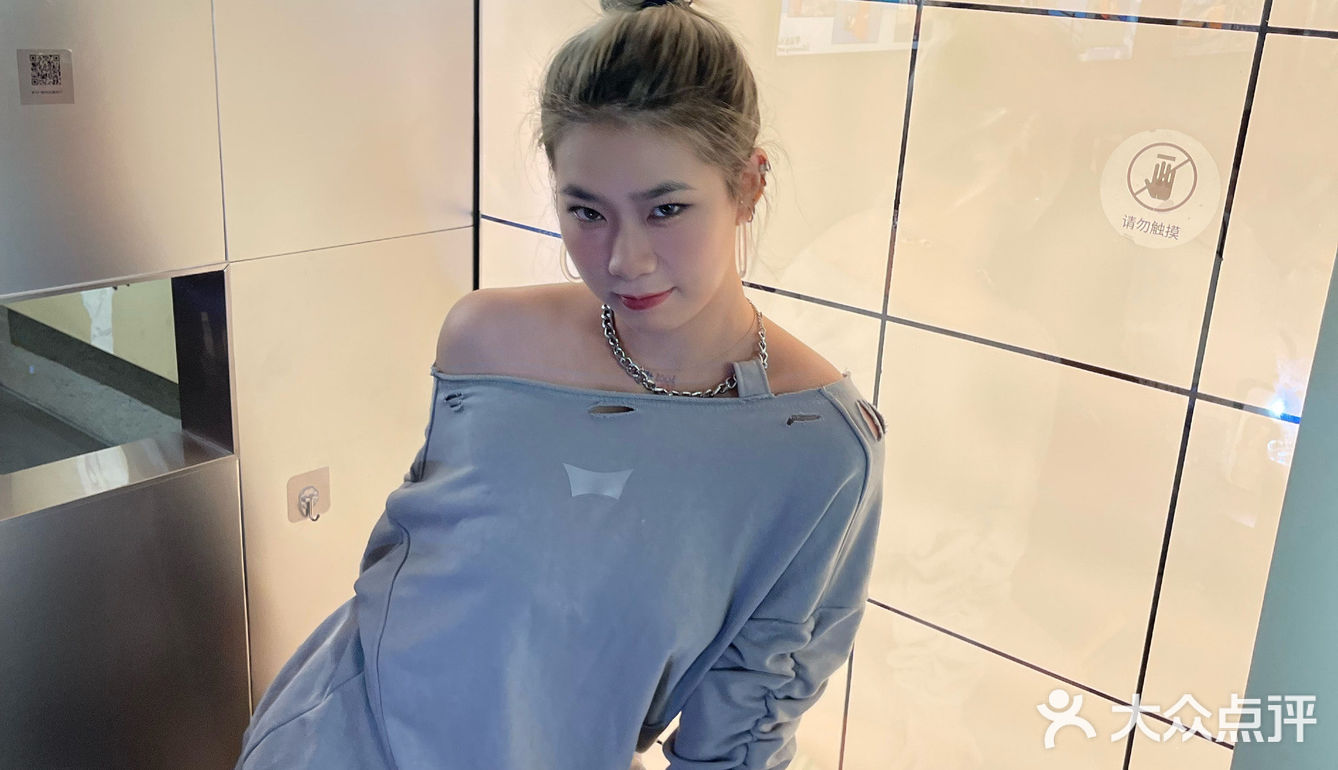 这一杯都不止一杯咖啡的价了 但是没想到一点也不贵