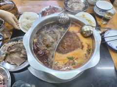 鸳鸯锅-佳荣老五生态牛肉馆