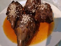 -兔行天下-鸿鹤鲜锅兔(中海国际店)