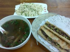 2012-05-09-367-王胖子驴肉火烧(鼓楼店)