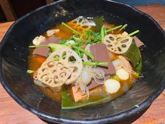 -万记麻辣烫国展总店