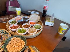 -包整·丝娃娃(一览甲秀楼风景店)