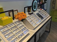 -天空之镜眼镜店蔡司依视路配镜授权零售店(望京颐堤港店)