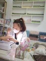 -董小姐日式美甲美睫·皮肤管理