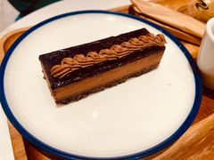 -LAVAZZA 拉瓦萨咖啡(北外滩来福士店)