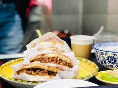 牛肉烧饼（多肉）-穆得·老周家牛肉烧饼(普利街店)
