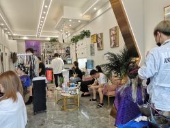 -V8潮牌·接发烫染连锁