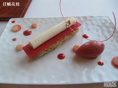 甜点&nbsp;草莓什么东东-Caprice(香港四季酒店)