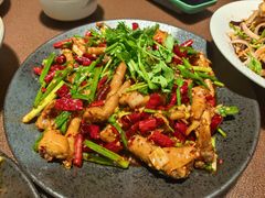 -曼听小寨海鲜烧烤·大连辣炒大王(盖州街店)