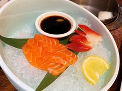 -泓炙颐凤鲜海鲜火锅料理(桐乡店)