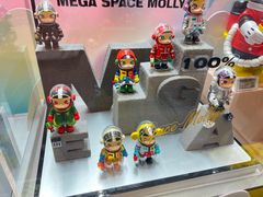 -泡泡玛特POPMART(国金街店)